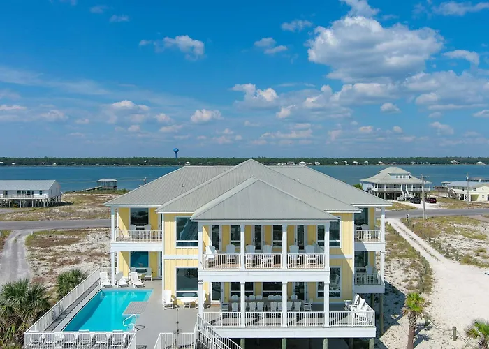 Holiday home Morning Glory By Gsvr - Beautiful Beachfront With Pool & Elevator - Free Activities And Golf