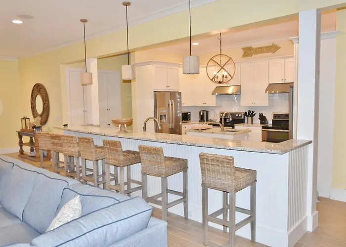 Holiday home Morning Glory By Gsvr - Beautiful Beachfront With Pool & Elevator - Free Activities And Golf