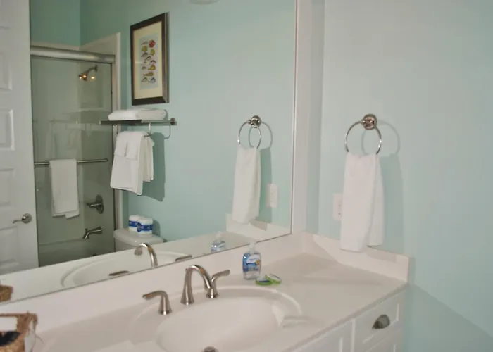 Holiday home Morning Glory By Gsvr - Beautiful Beachfront With Pool & Elevator - Free Activities And Golf